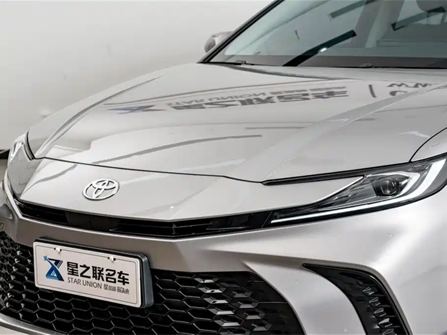 Toyota Camry 2026 Hybrid 2.0 HSE Sport Lite Edition 2025 - thumbnail 4
