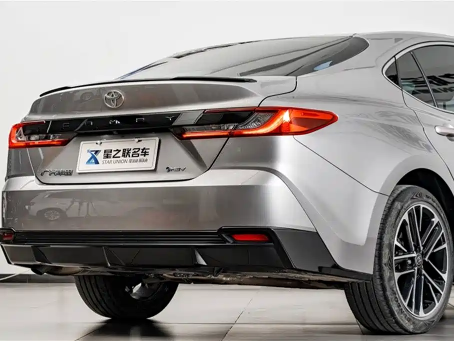 Toyota Camry 2026 Hybrid 2.0 HSE Sport Lite Edition 2025 - thumbnail 8