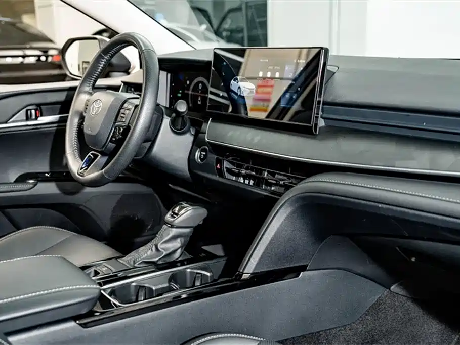 Toyota Camry 2026 Hybrid 2.0 HSE Sport Lite Edition 2025 - thumbnail 18