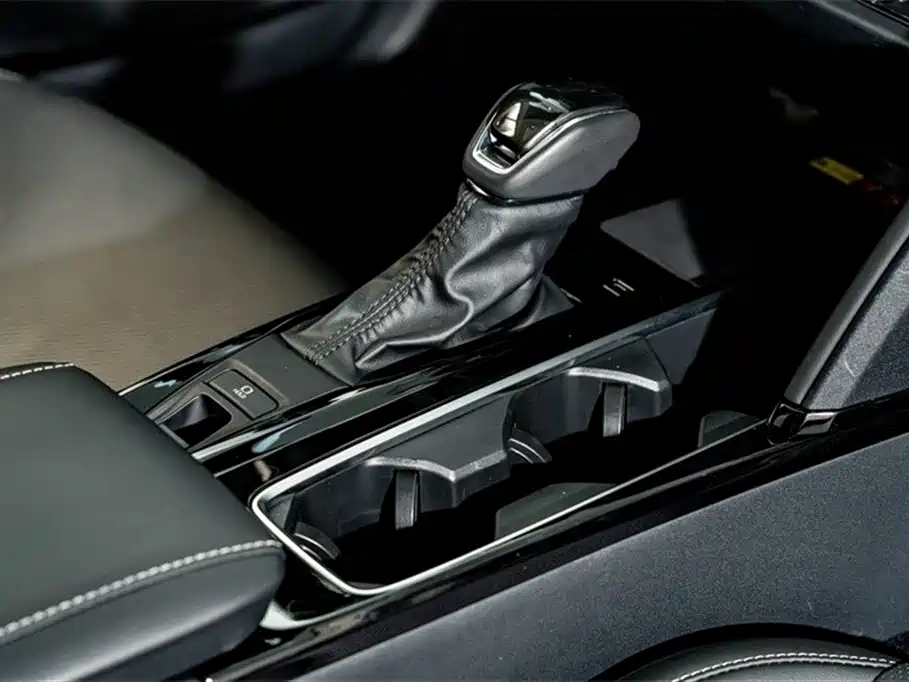 Toyota Camry 2026 Hybrid 2.0 HSE Sport Lite Edition 2025 - thumbnail 19
