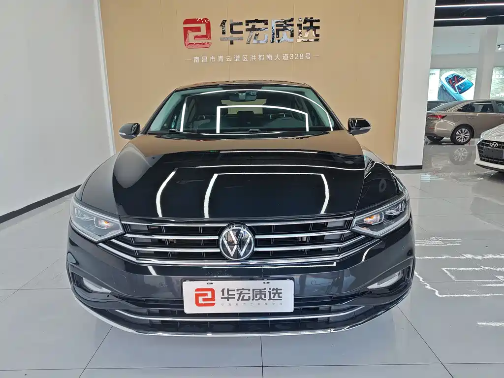 Volkswagen Magotan 2021 330TSI DSG 30th Anniversary Edition 2022 - thumbnail 2