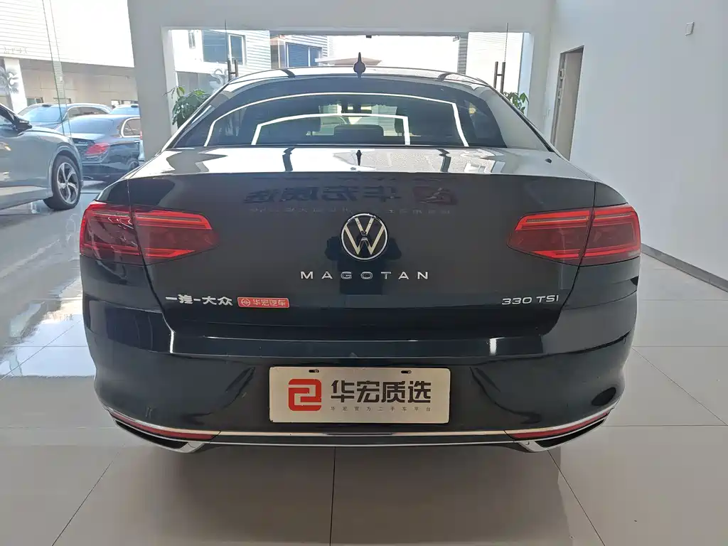Volkswagen Magotan 2021 330TSI DSG 30th Anniversary Edition 2022 - thumbnail 4