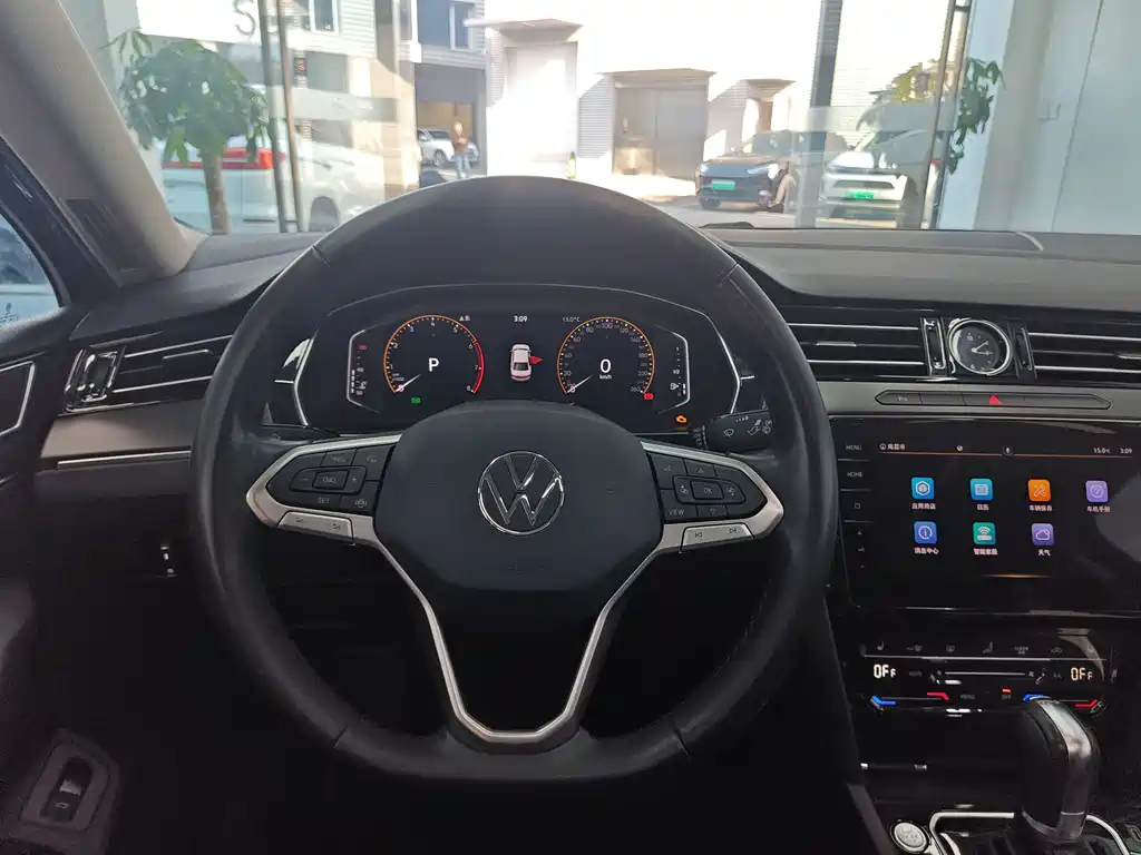 Volkswagen Magotan 2021 330TSI DSG 30th Anniversary Edition 2022 - thumbnail 6