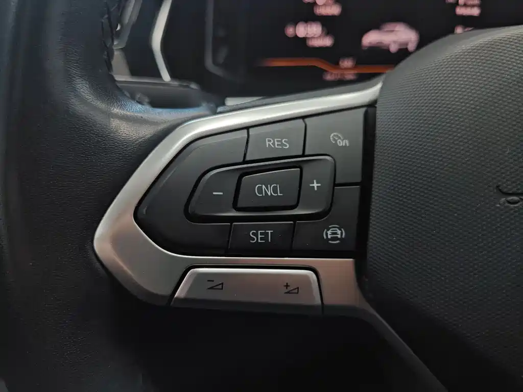 Volkswagen Magotan 2021 330TSI DSG 30th Anniversary Edition 2022 - thumbnail 8