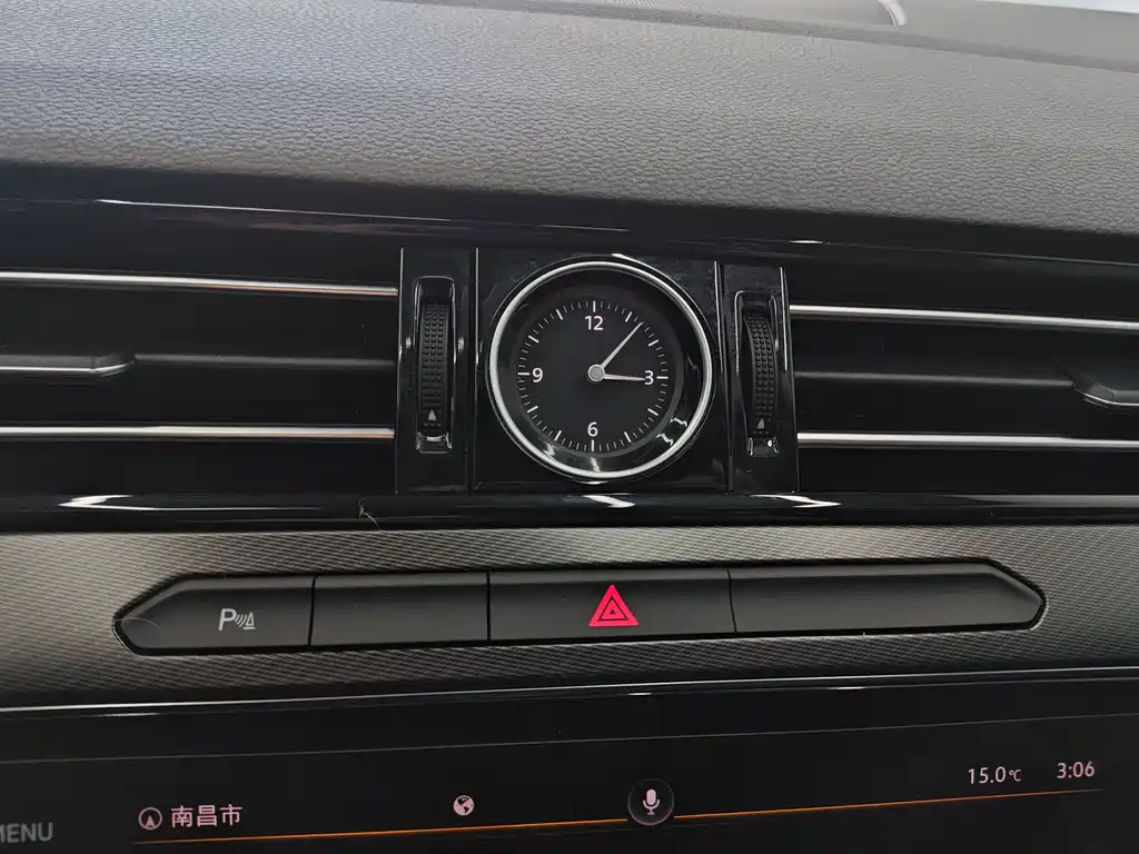 Volkswagen Magotan 2021 330TSI DSG 30th Anniversary Edition 2022 - thumbnail 10