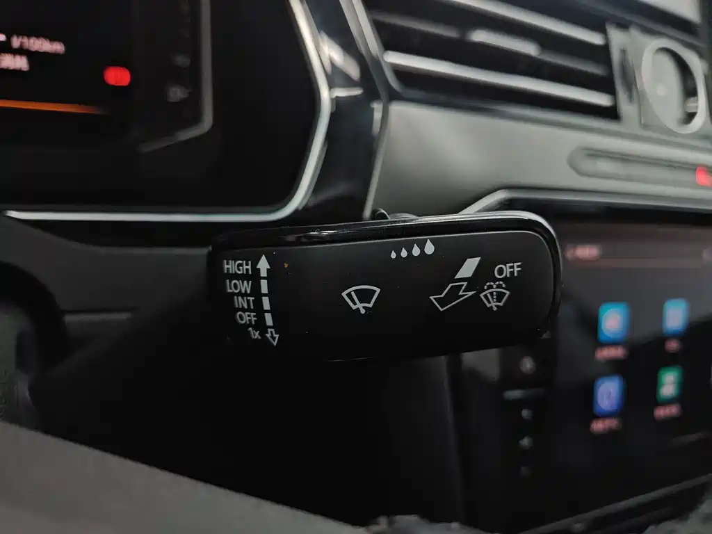Volkswagen Magotan 2021 330TSI DSG 30th Anniversary Edition 2022 - thumbnail 14