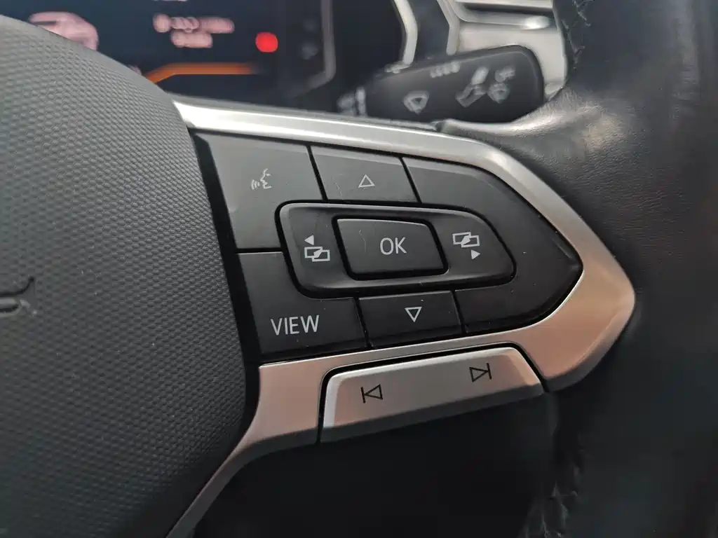 Volkswagen Magotan 2021 330TSI DSG 30th Anniversary Edition 2022 - thumbnail 24