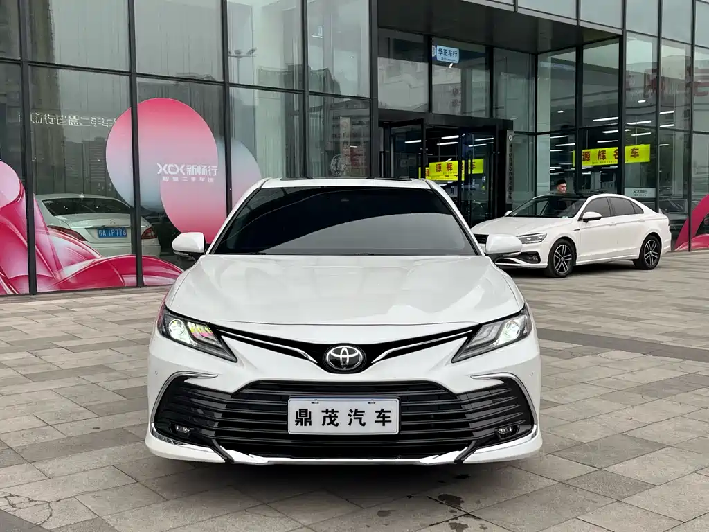 Toyota Toyota Camry 2023 2.0G Luxury Edition 2023 - thumbnail 3
