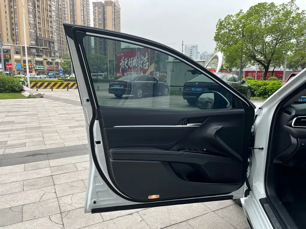 Toyota Toyota Camry 2023 2.0G Luxury Edition 2023 - thumbnail 10