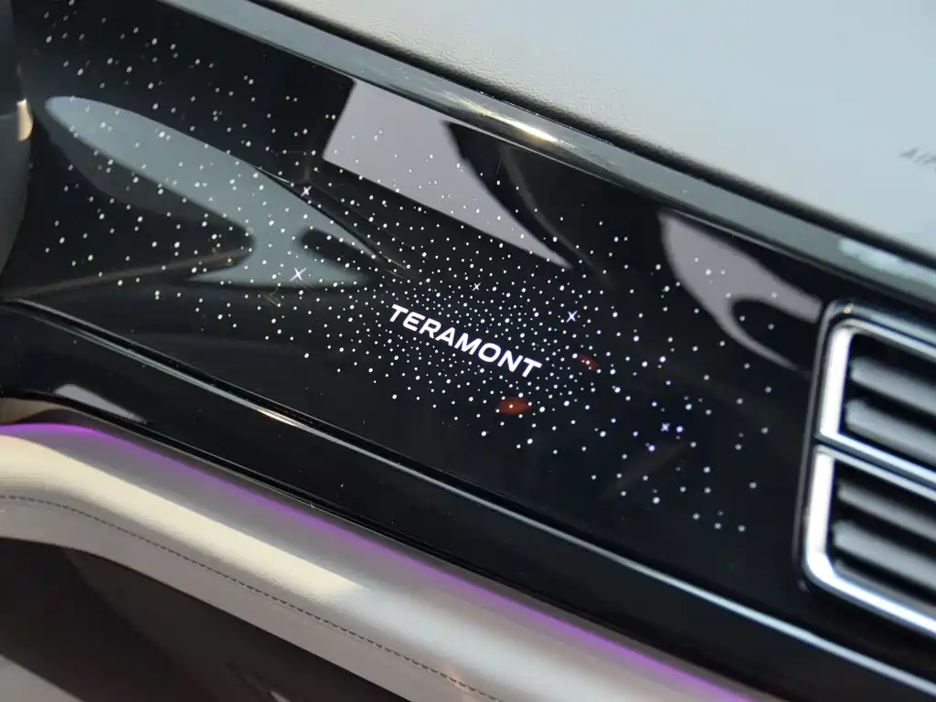 Volkswagen Volkswagen Teramont 2024 530 V6 AWD Prestige Luxury Edition 2023 - thumbnail 17