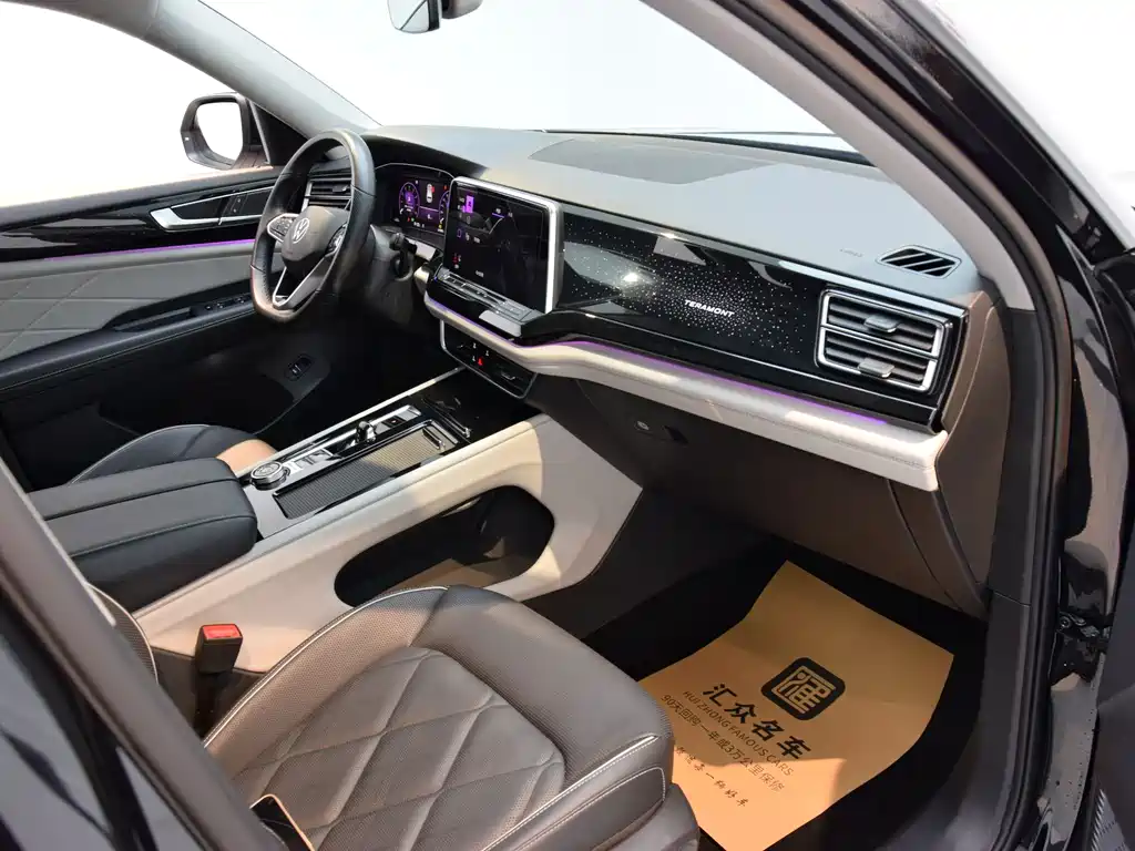 Volkswagen Volkswagen Teramont 2024 530 V6 AWD Prestige Luxury Edition 2023 - thumbnail 19