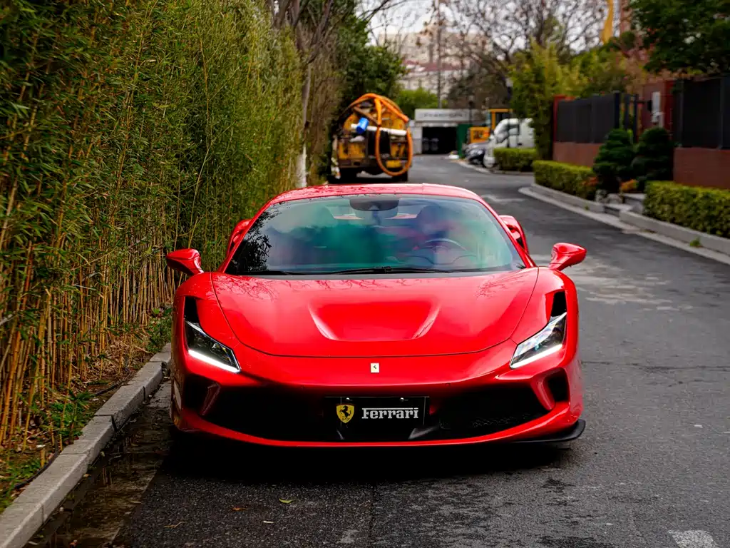 Ferrari Ferrari F8 Tributo 2021 - thumbnail 2