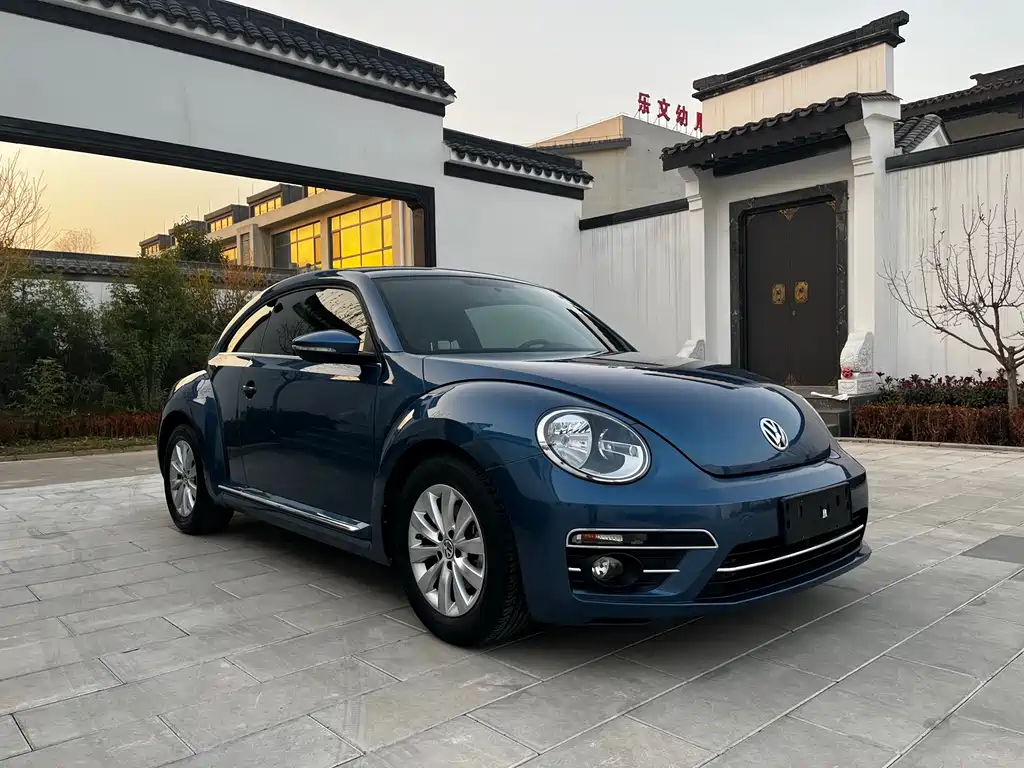 Volkswagen Volkswagen Beetle 2018 180TSI Comfortline 2019 - thumbnail 4