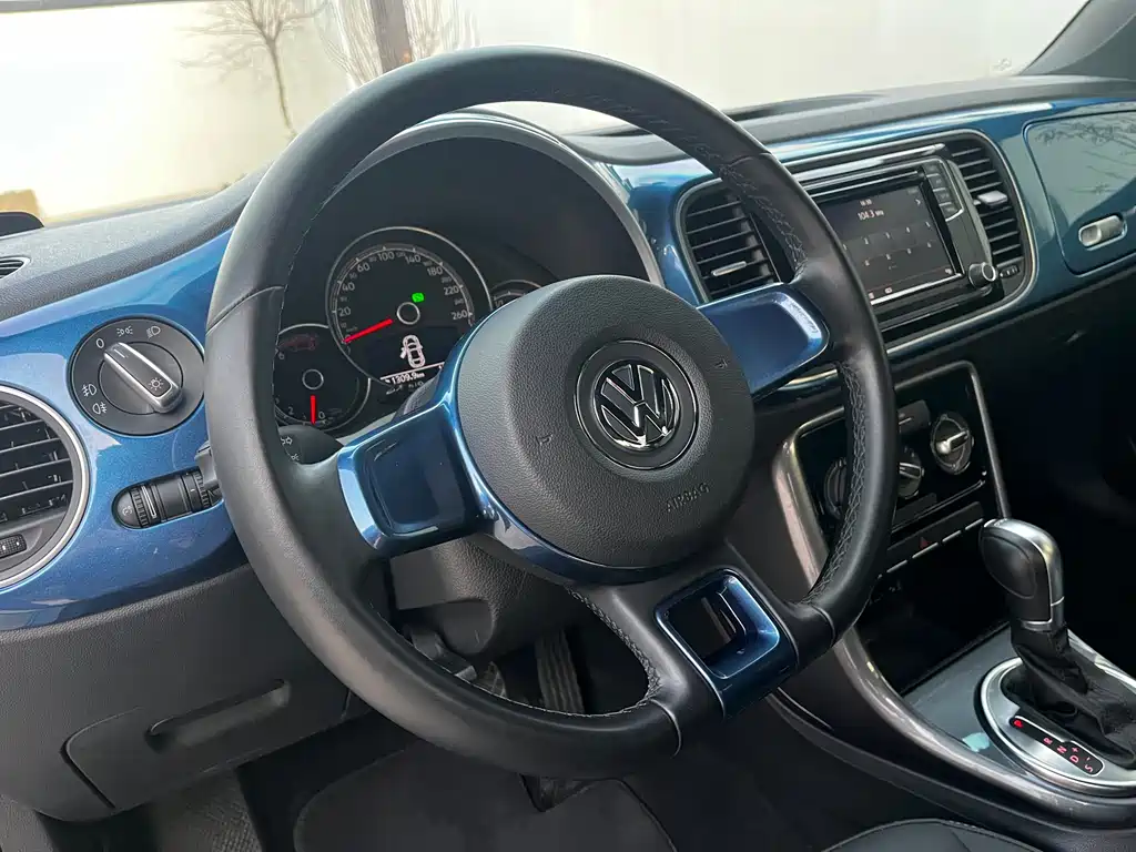 Volkswagen Volkswagen Beetle 2018 180TSI Comfortline 2019 - thumbnail 6