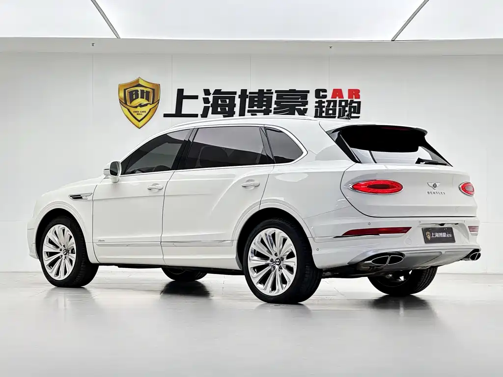 Bentley Bentley Bentayga 2023 4.0T V8 Long Wheelbase Azure Edition 2023 - thumbnail 3