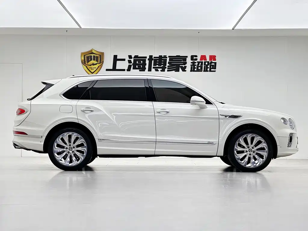 Bentley Bentley Bentayga 2023 4.0T V8 Long Wheelbase Azure Edition 2023 - thumbnail 7