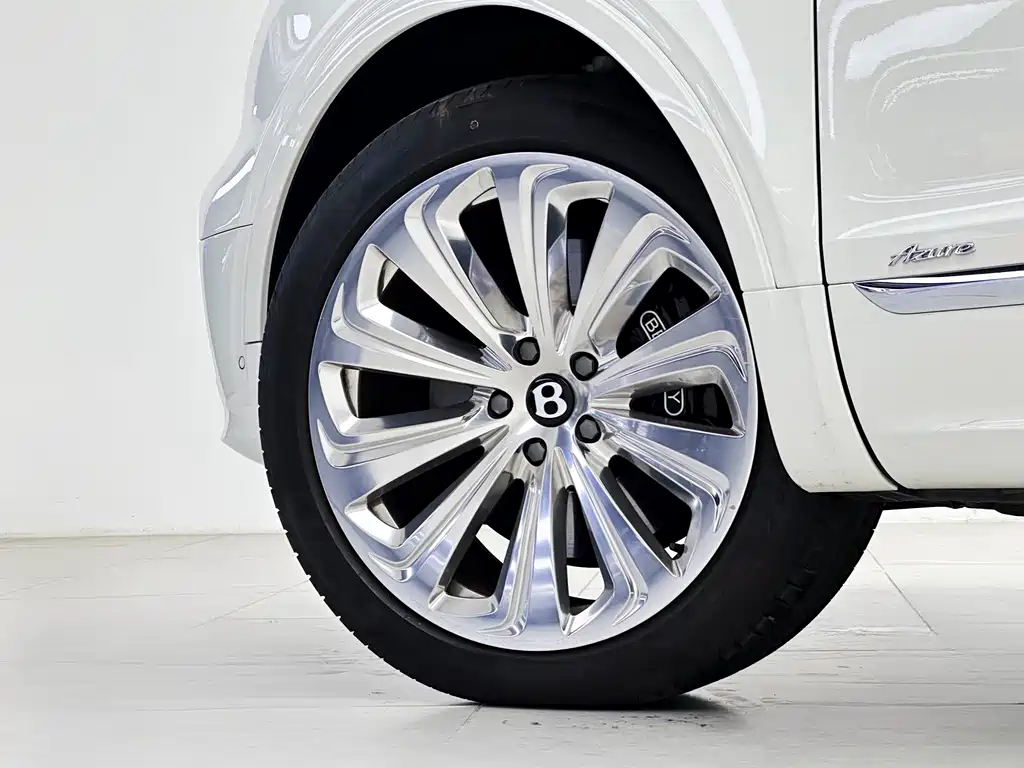 Bentley Bentley Bentayga 2023 4.0T V8 Long Wheelbase Azure Edition 2023 - thumbnail 8