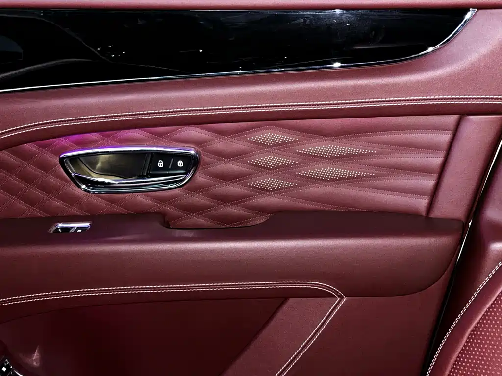 Bentley Bentley Bentayga 2023 4.0T V8 Long Wheelbase Azure Edition 2023 - thumbnail 21