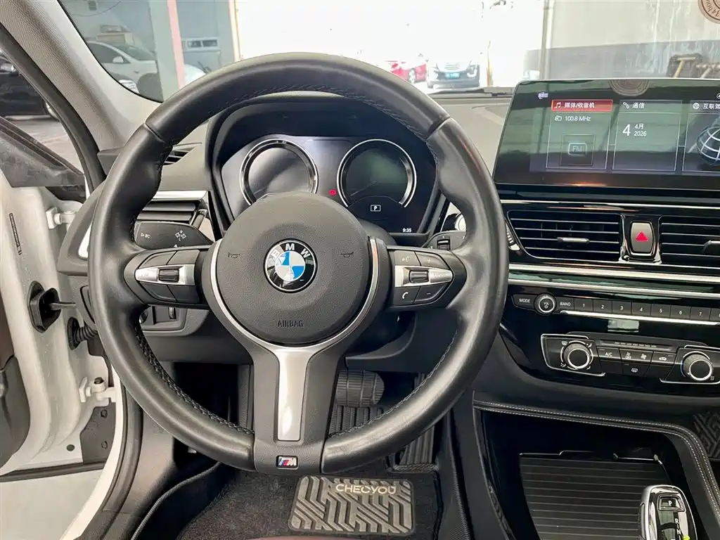 BMW BMW 1 Series 2021 120i M Sport Night Edition 2022 - thumbnail 11