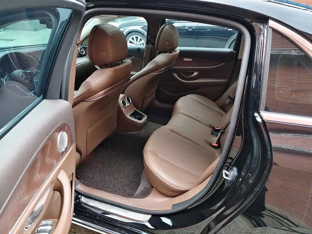 Mercedes-Benz Mercedes-Benz E-Class 2023 E 260 L 2023 - thumbnail 9