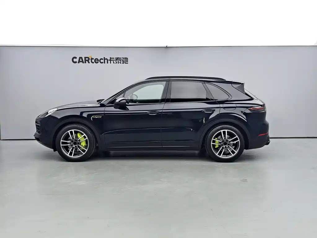 Porsche 2021 Porsche Cayenne E-Hybrid 2.0T 2021 - thumbnail 3