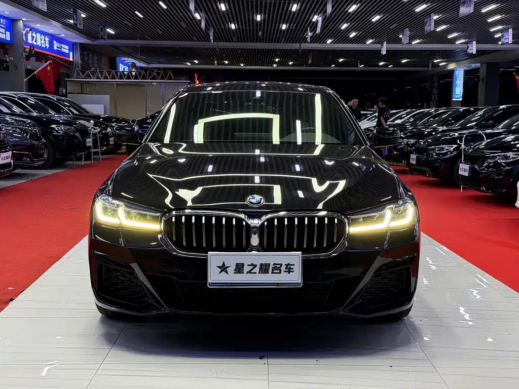 BMW BMW 5 Series 2022 Facelift 530Li Exclusive M Sport Package 2022 - thumbnail 3