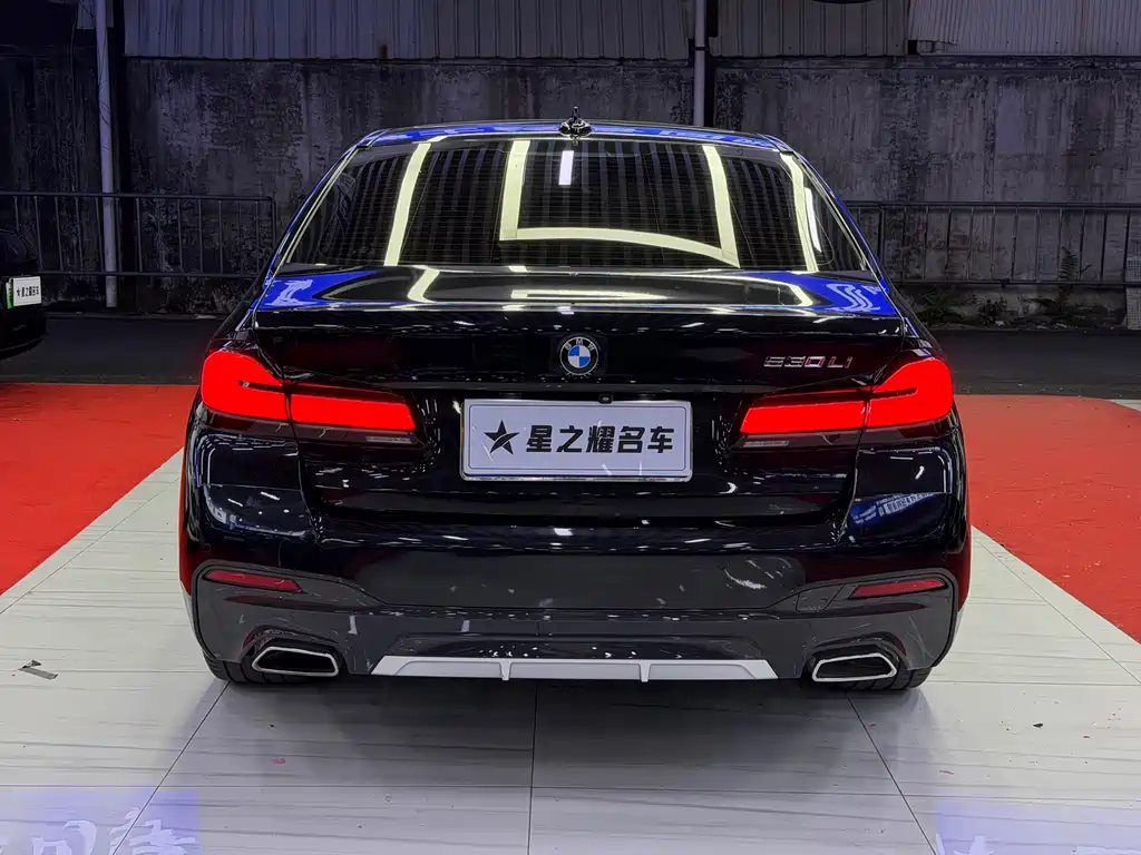 BMW BMW 5 Series 2022 Facelift 530Li Exclusive M Sport Package 2022 - thumbnail 4