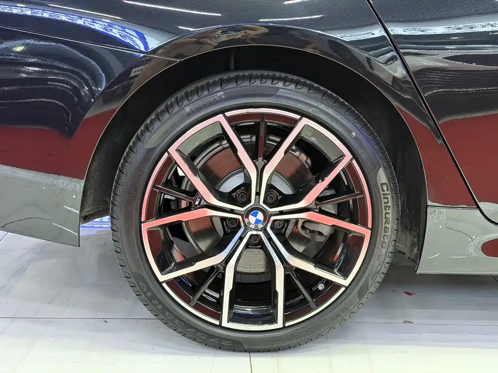 BMW BMW 5 Series 2022 Facelift 530Li Exclusive M Sport Package 2022 - thumbnail 6