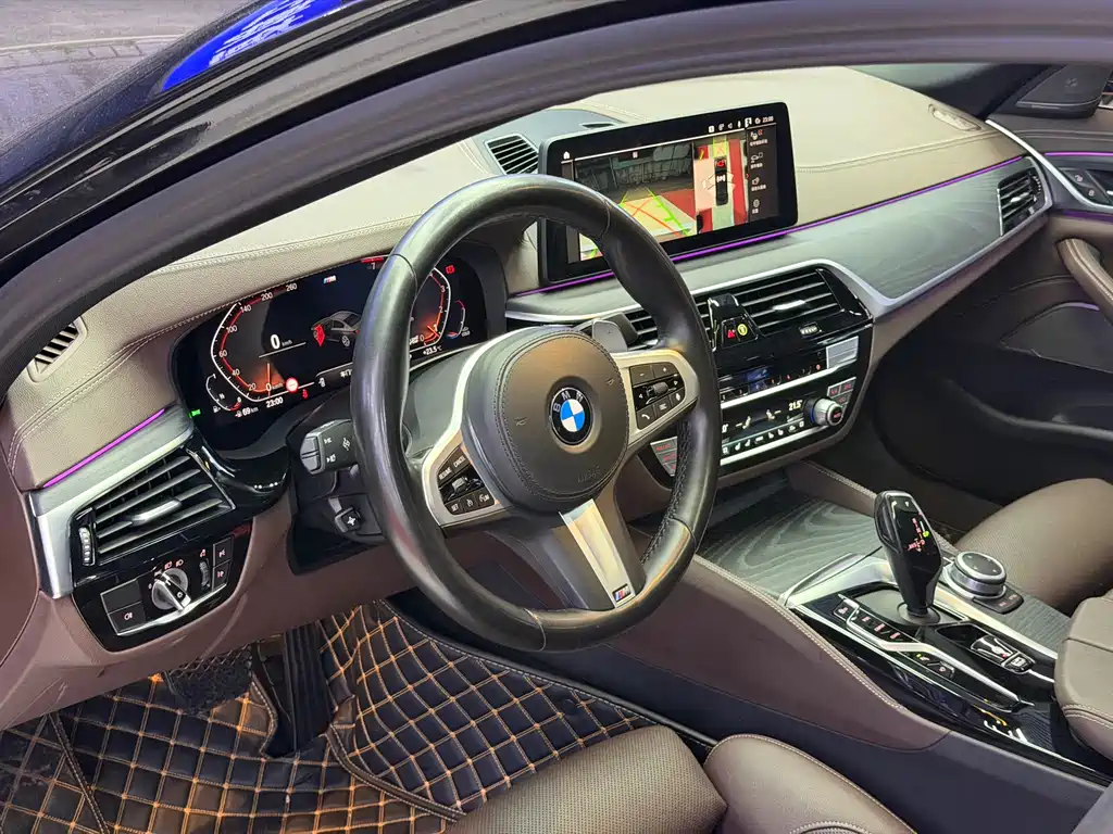 BMW BMW 5 Series 2022 Facelift 530Li Exclusive M Sport Package 2022 - thumbnail 9