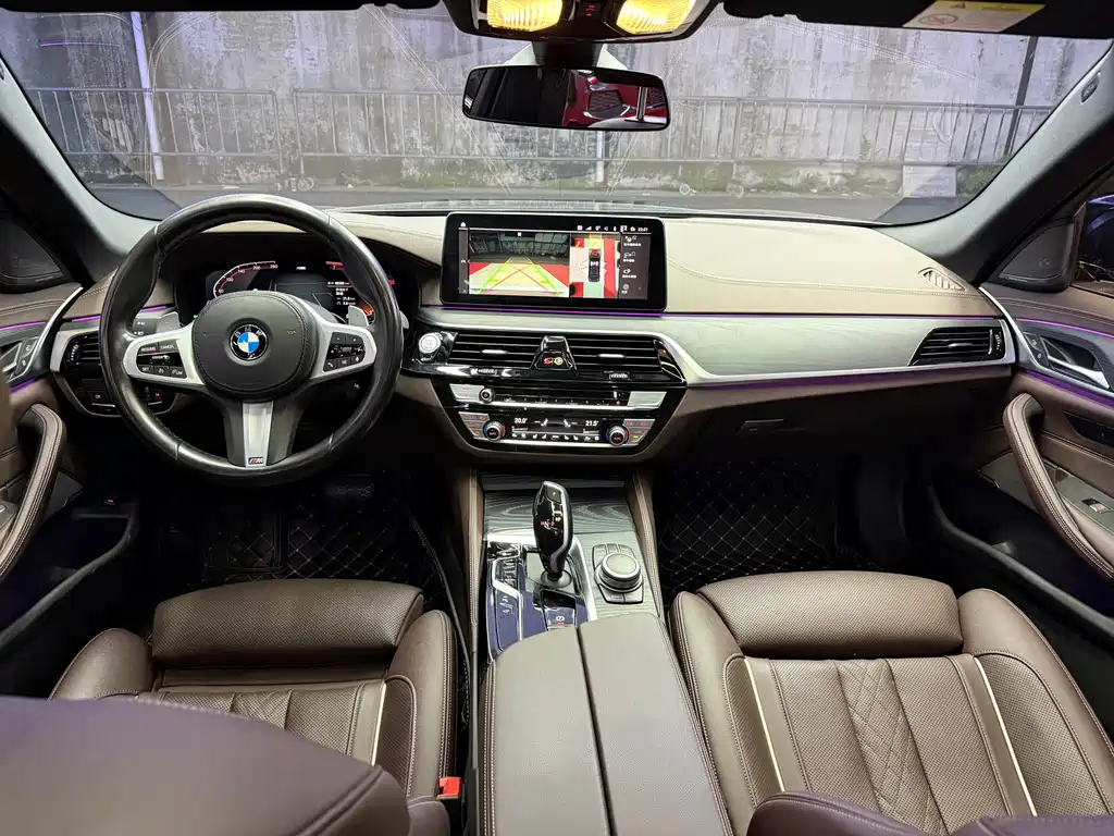 BMW BMW 5 Series 2022 Facelift 530Li Exclusive M Sport Package 2022 - thumbnail 13