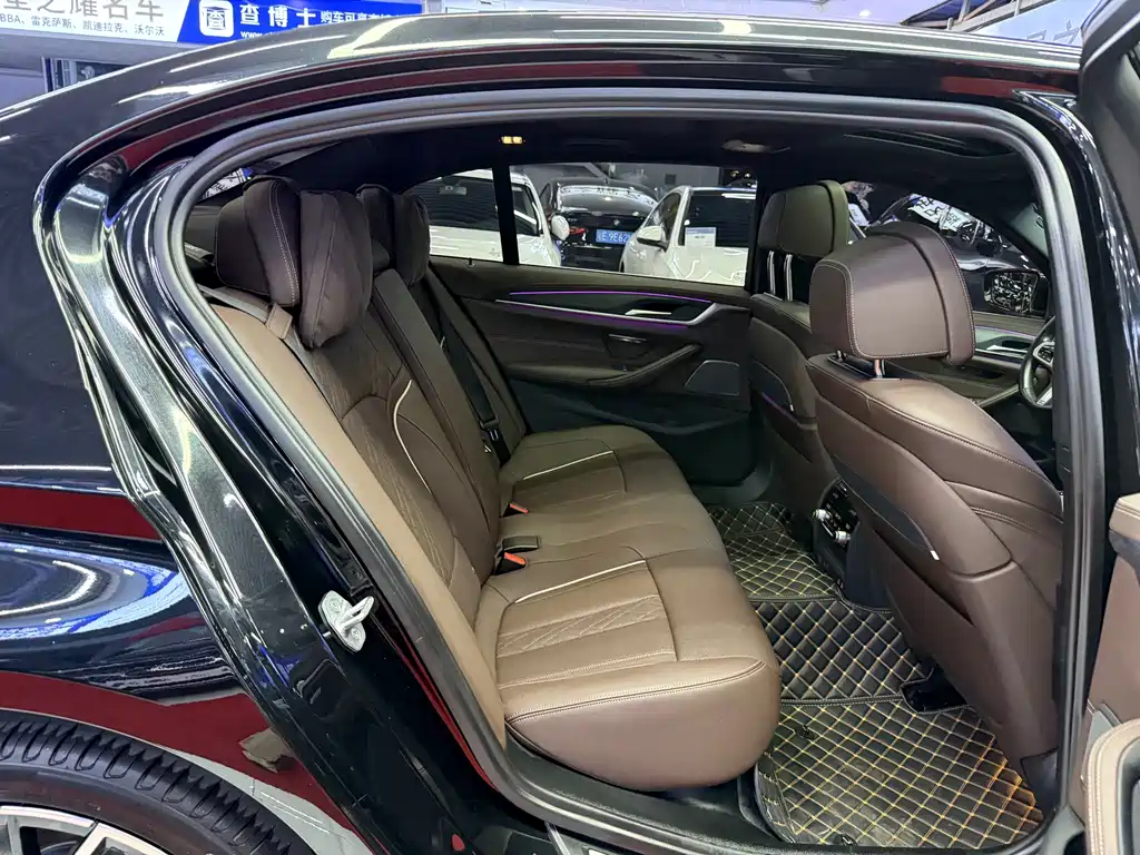 BMW BMW 5 Series 2022 Facelift 530Li Exclusive M Sport Package 2022 - thumbnail 17