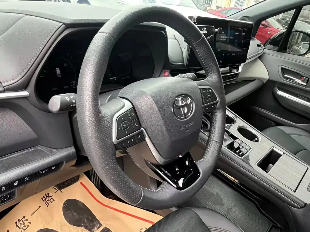 Toyota Toyota Granvia 2022 2.5L Hybrid Flagship Edition 2023 - thumbnail 14