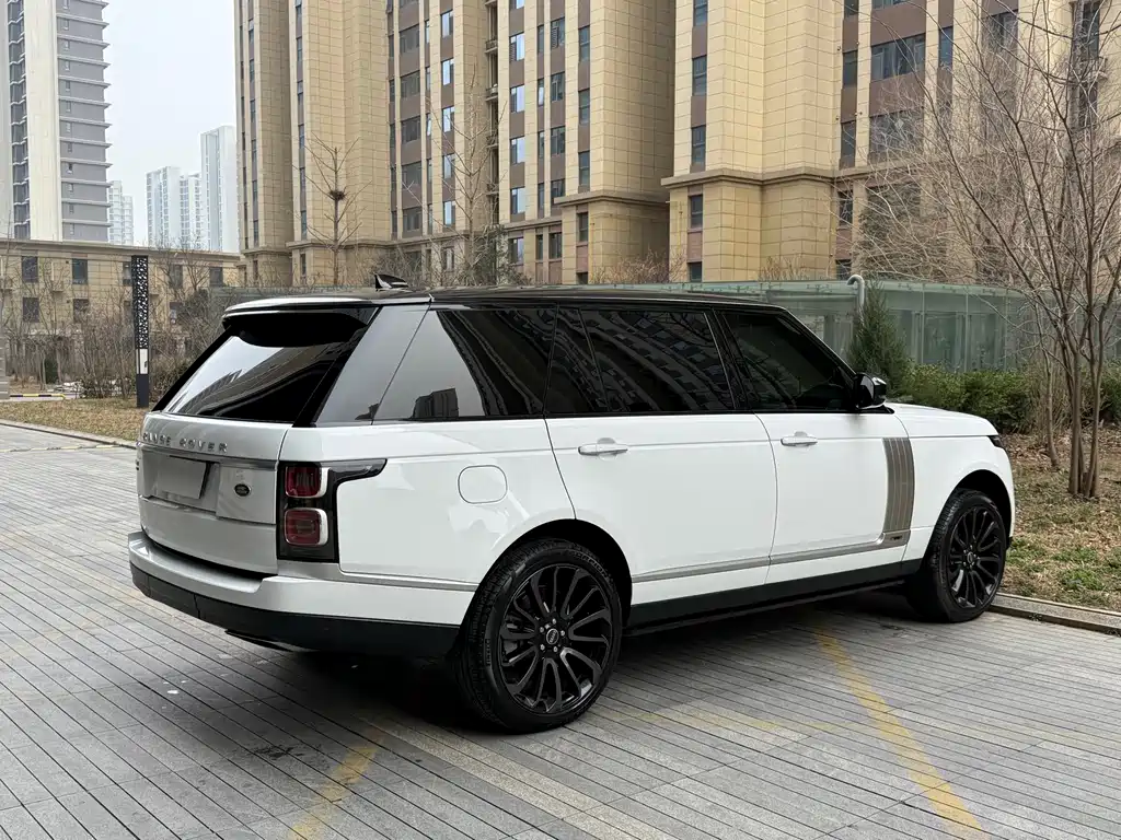 Land Rover Range Rover 2022 3.0L L6 400PS Autobiography LWB 2022 - thumbnail 7