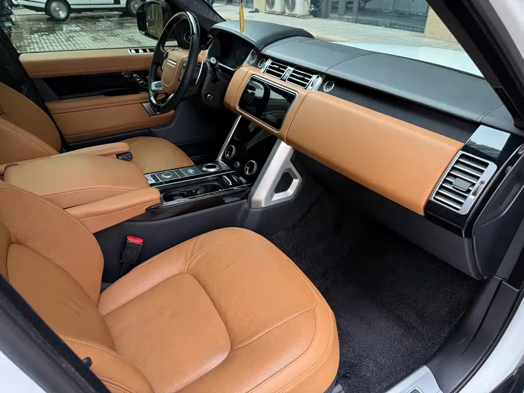 Land Rover Range Rover 2022 3.0L L6 400PS Autobiography LWB 2022 - thumbnail 9