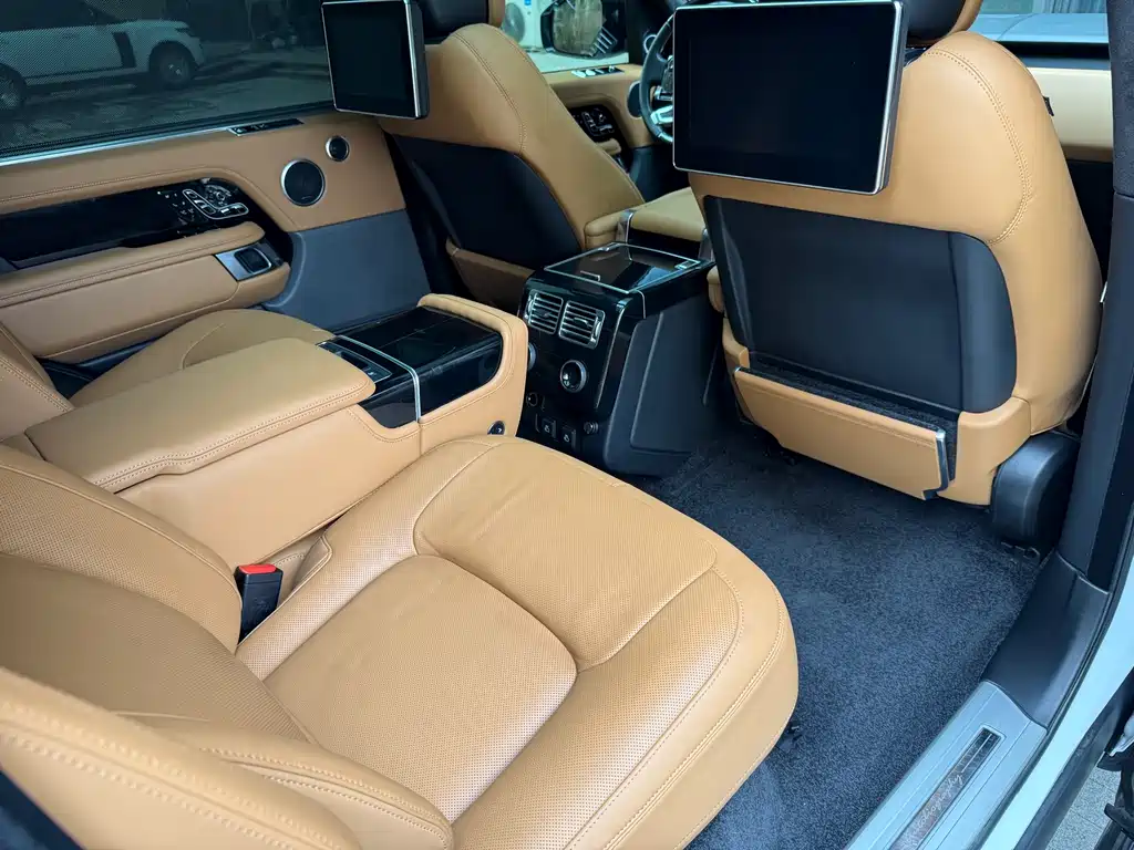 Land Rover Range Rover 2022 3.0L L6 400PS Autobiography LWB 2022 - thumbnail 11