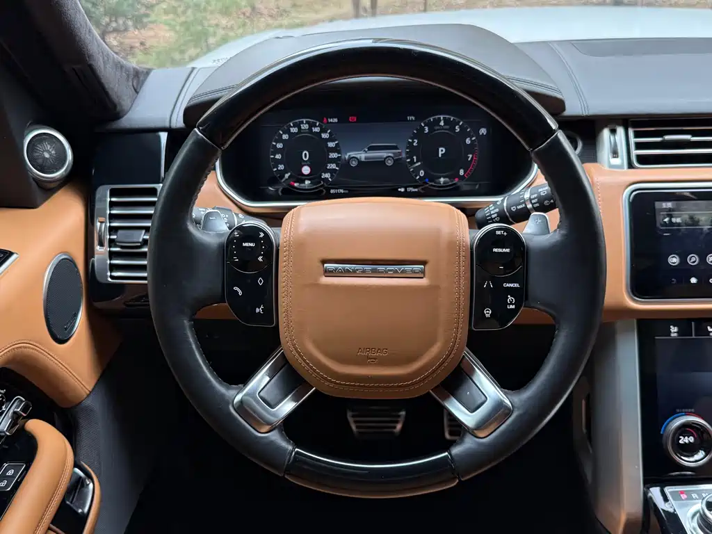 Land Rover Range Rover 2022 3.0L L6 400PS Autobiography LWB 2022 - thumbnail 14