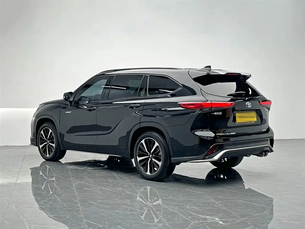 Toyota Toyota Crown Kluger 2022 2.5L HEV AWD Premium Edition 2022 - thumbnail 4