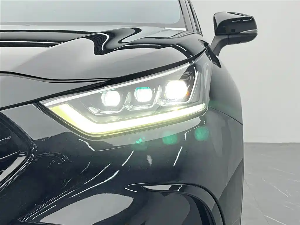 Toyota Toyota Crown Kluger 2022 2.5L HEV AWD Premium Edition 2022 - thumbnail 9