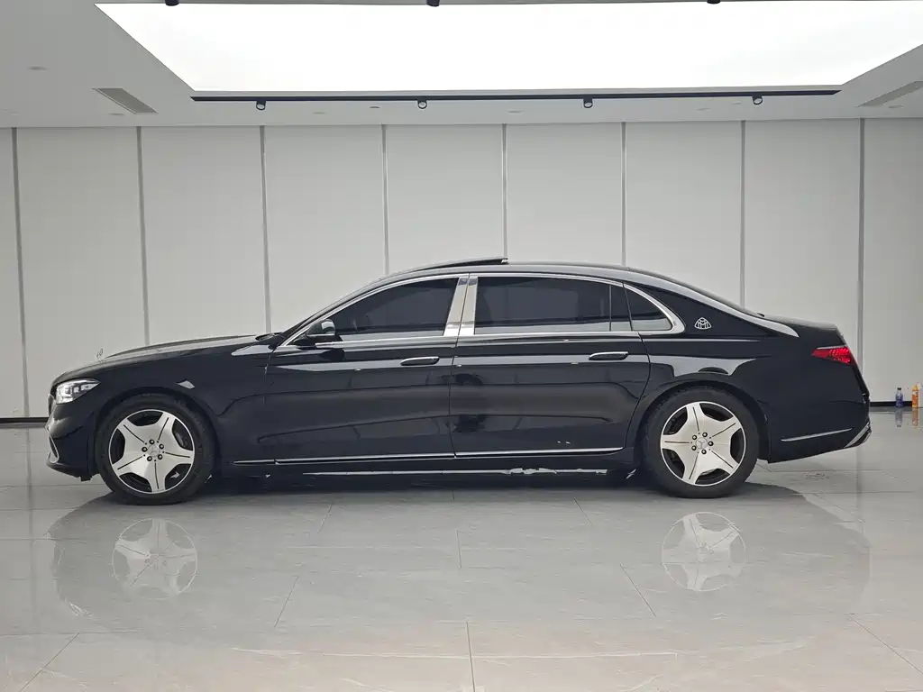 Mercedes-Benz Maybach S-Class 2023 S 480 4MATIC 2023 - thumbnail 4
