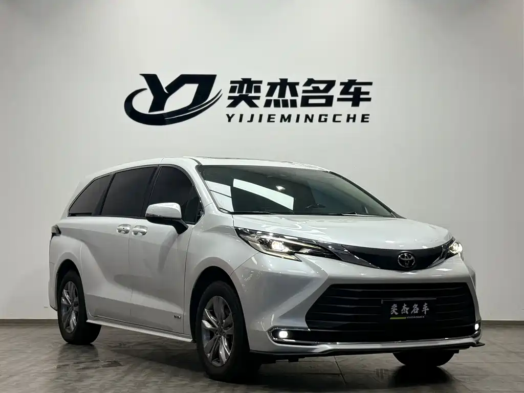 Toyota Sienna 2024 2.5L Hybrid Comfort Edition 2025 - thumbnail 3