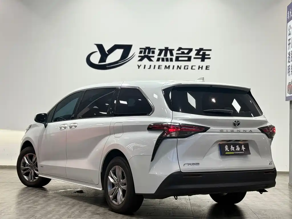 Toyota Sienna 2024 2.5L Hybrid Comfort Edition 2025 - thumbnail 9