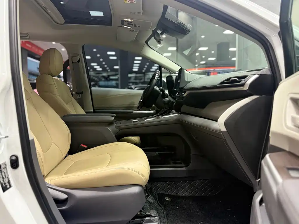 Toyota Sienna 2024 2.5L Hybrid Comfort Edition 2025 - thumbnail 12