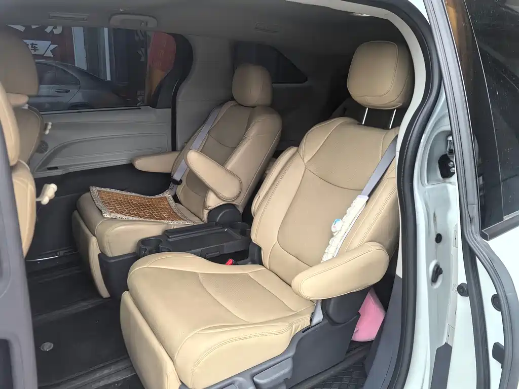 Toyota Sienna 2024 2.5L Hybrid Comfort Edition 2025 - thumbnail 16