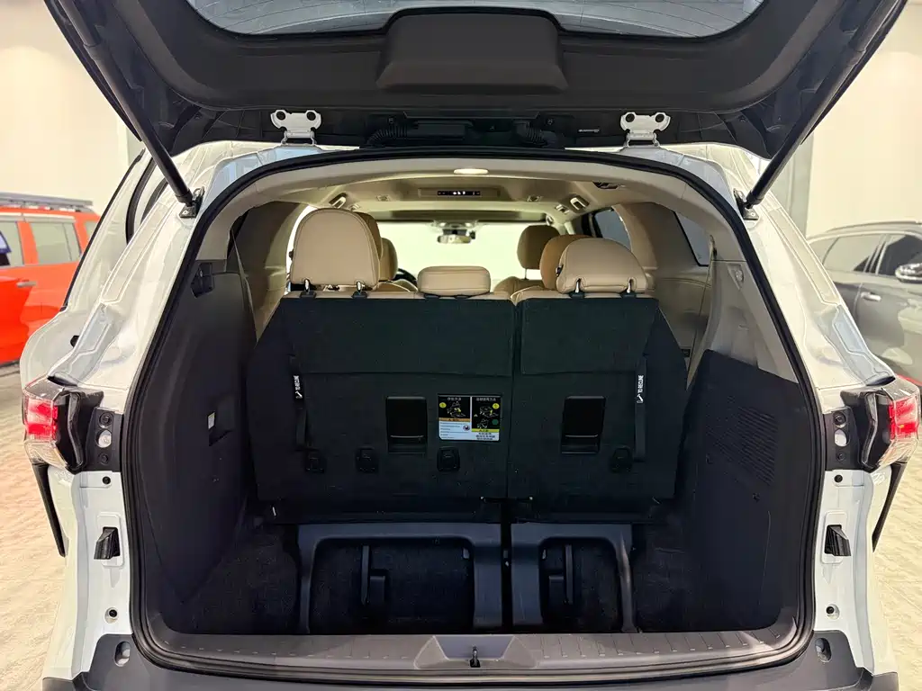 Toyota Sienna 2024 2.5L Hybrid Comfort Edition 2025 - thumbnail 20