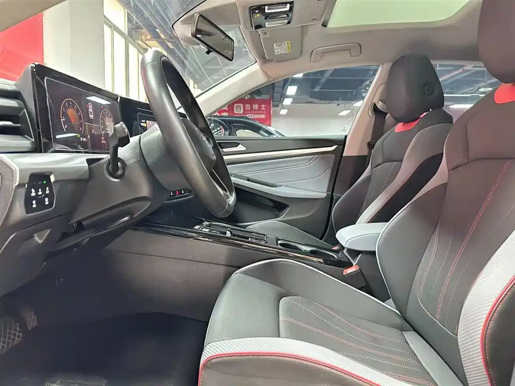 Volkswagen 凌渡 2025款 凌渡L 280TSI DSG炫辣版 2025 - thumbnail 7