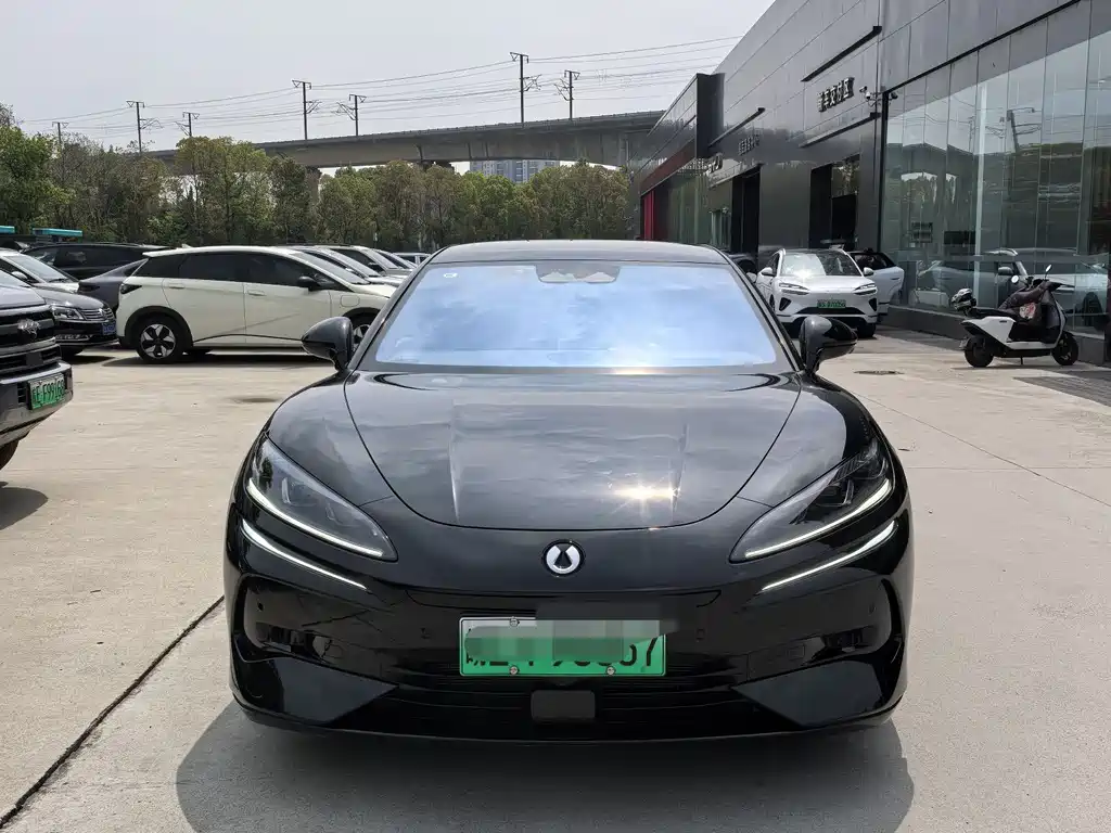 Denza Denza Z9GT 1100 AWD Ultra 2025 - thumbnail 2