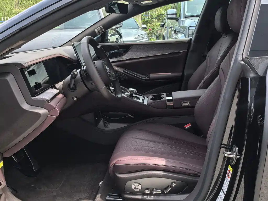 Denza Denza Z9GT 1100 AWD Ultra 2025 - thumbnail 7