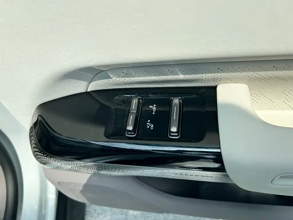Zeekr Zeekr 7X 2025 75kWh RWD Intelligent Driving Edition 2024 - thumbnail 13