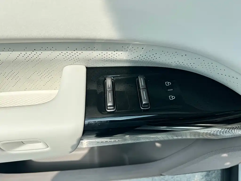 Zeekr Zeekr 7X 2025 75kWh RWD Intelligent Driving Edition 2024 - thumbnail 18