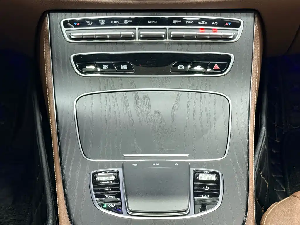 Mercedes-Benz Mercedes-Benz E-Class 2021 E 300 L Sport Luxury 2021 - thumbnail 6